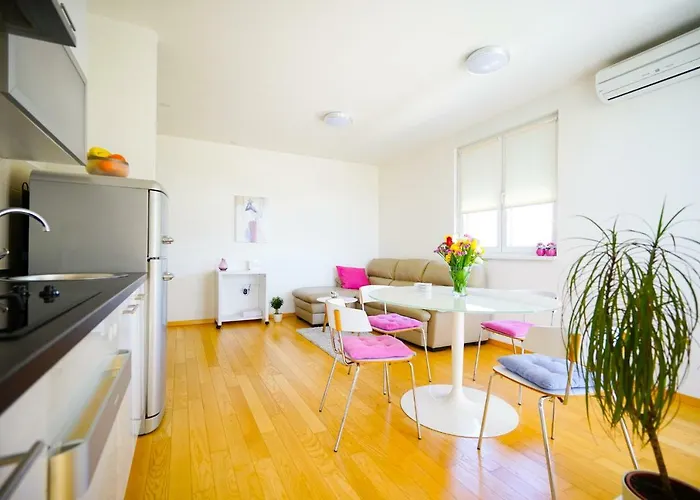 아파트 Nath 자다르